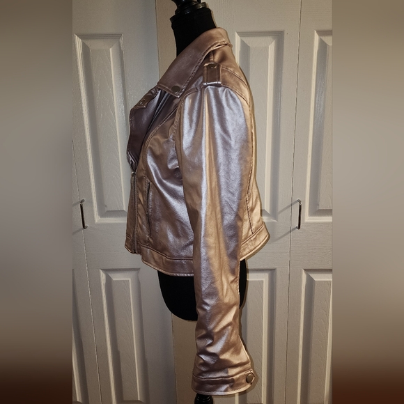 Rose Gold faux Leather Jacket. - Picture 6 of 7